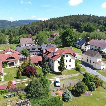 Hotel Pension Cervena Kasperske Hory Zewnętrze zdjęcie